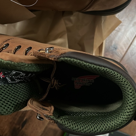 Men’s Size 13 Non-Metallic Toe, Waterproof 2240 Red Wing Work Boots NIB - Picture 7 of 9